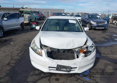 2011 Honda Accord 2.4 Lx z USA, uszkodzony, nr VIN 1HGCP2F36BA056352